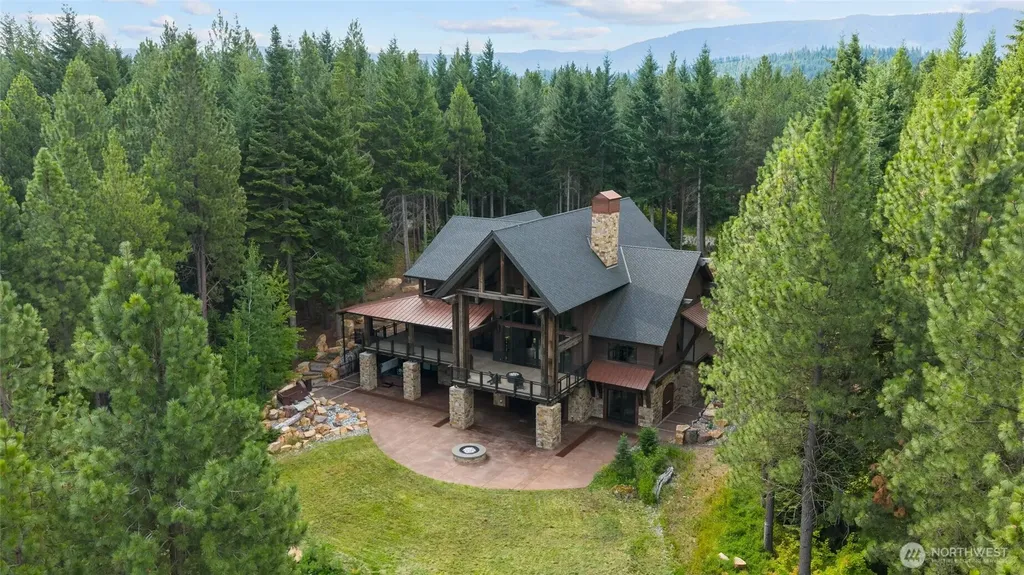 1060 Ruby King Loop Cle Elum WA 98922