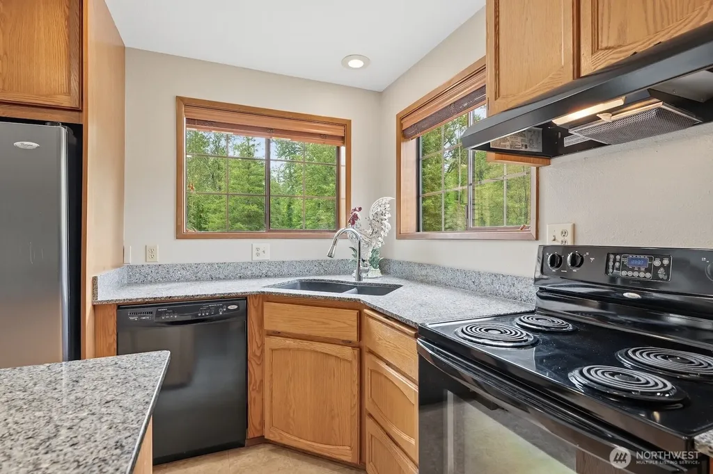 4604 332nd Avenue SE Fall City WA 98024