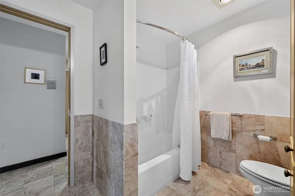 2920 Alki Avenue SW Seattle WA 98116