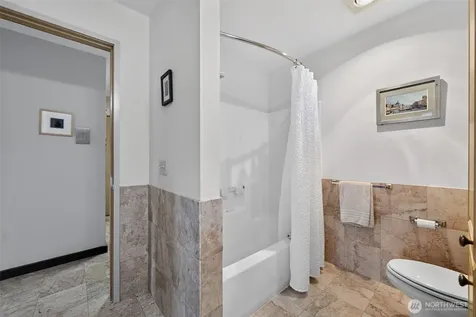 2920 Alki Avenue SW Seattle WA 98116