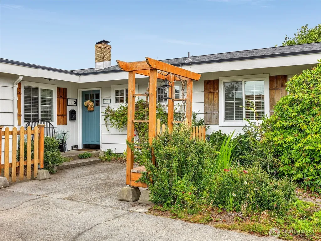 111 S Washington Avenue Long Beach WA 98631