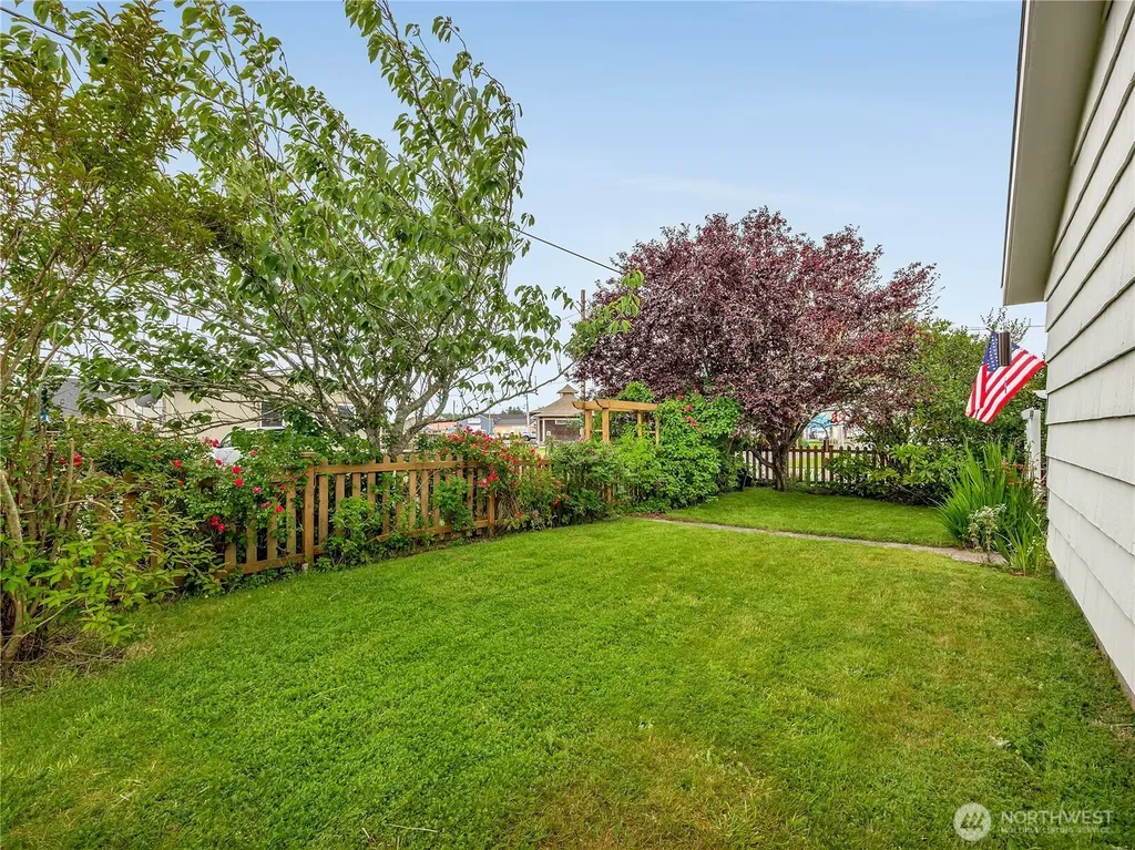 111 S Washington Avenue Long Beach WA 98631