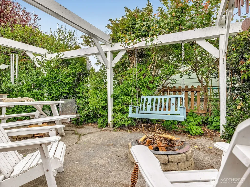111 S Washington Avenue Long Beach WA 98631