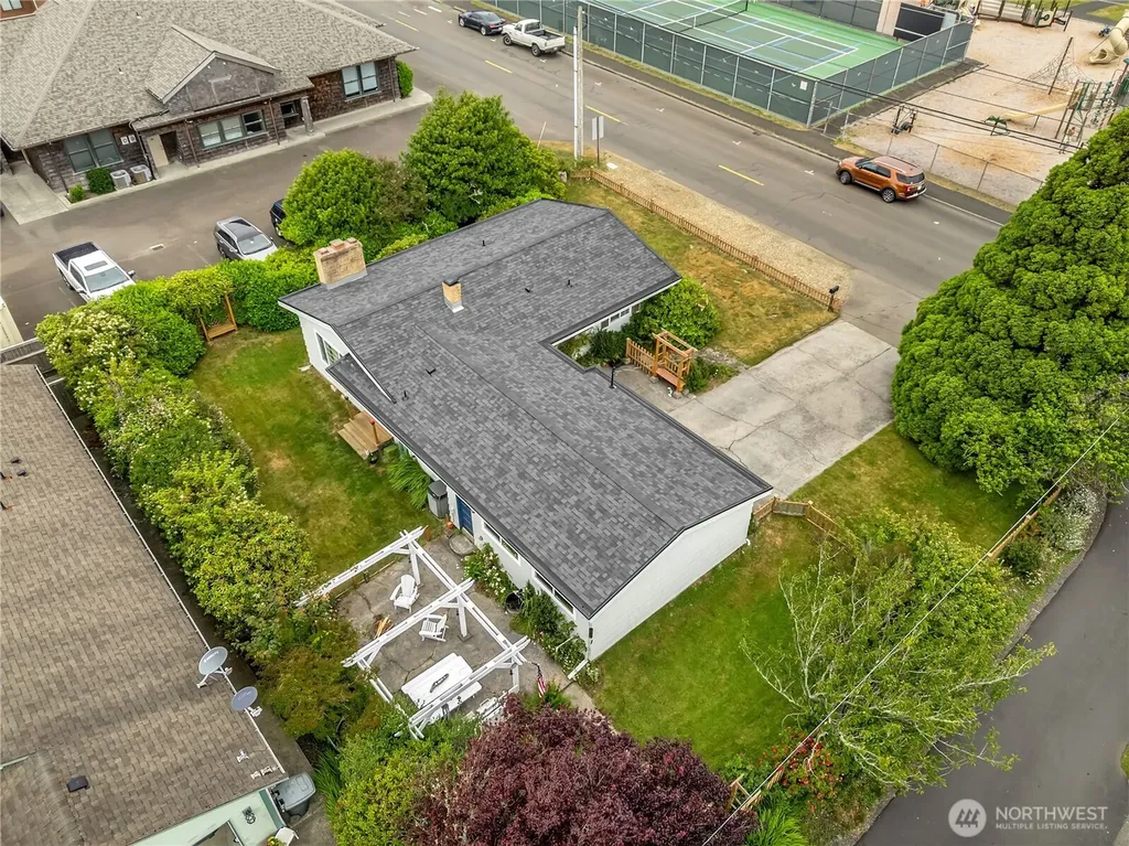 111 S Washington Avenue Long Beach WA 98631