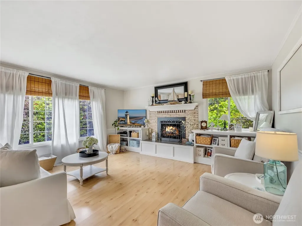 111 S Washington Avenue Long Beach WA 98631