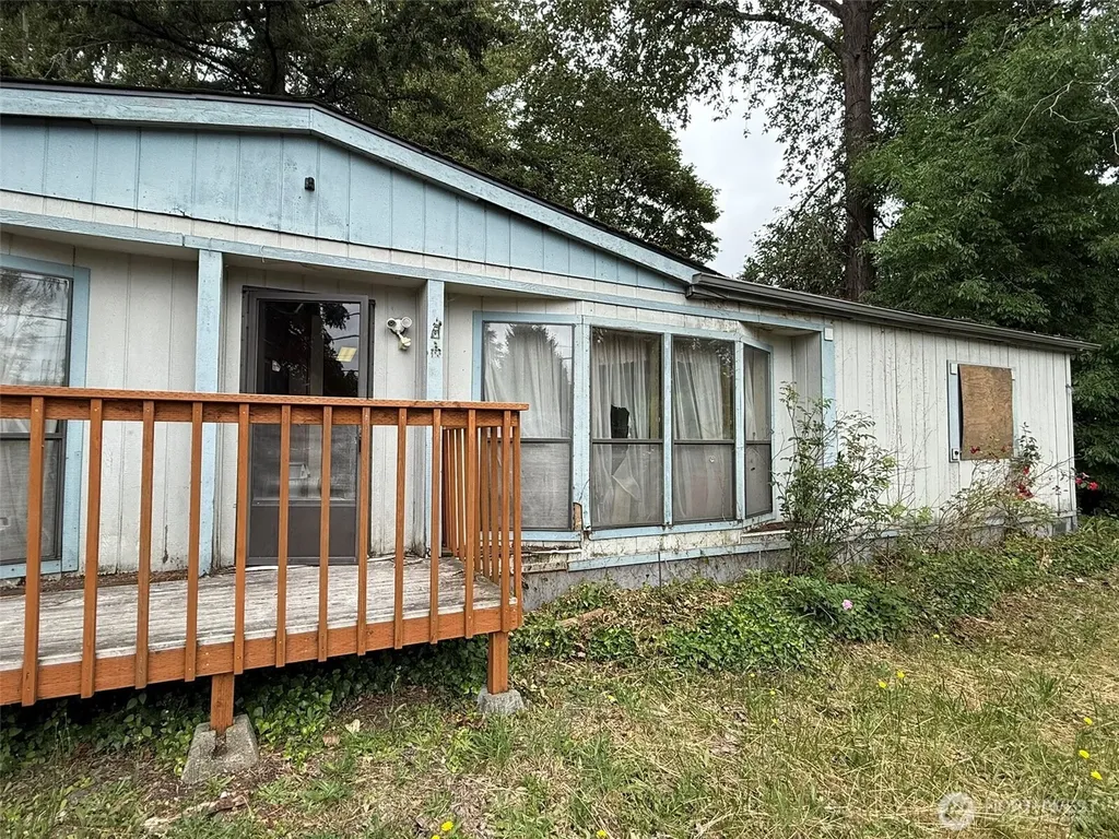 1810 S 27th Street Renton WA 98055
