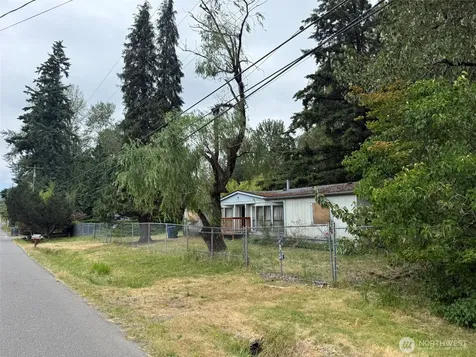 1810 S 27th Street Renton WA 98055