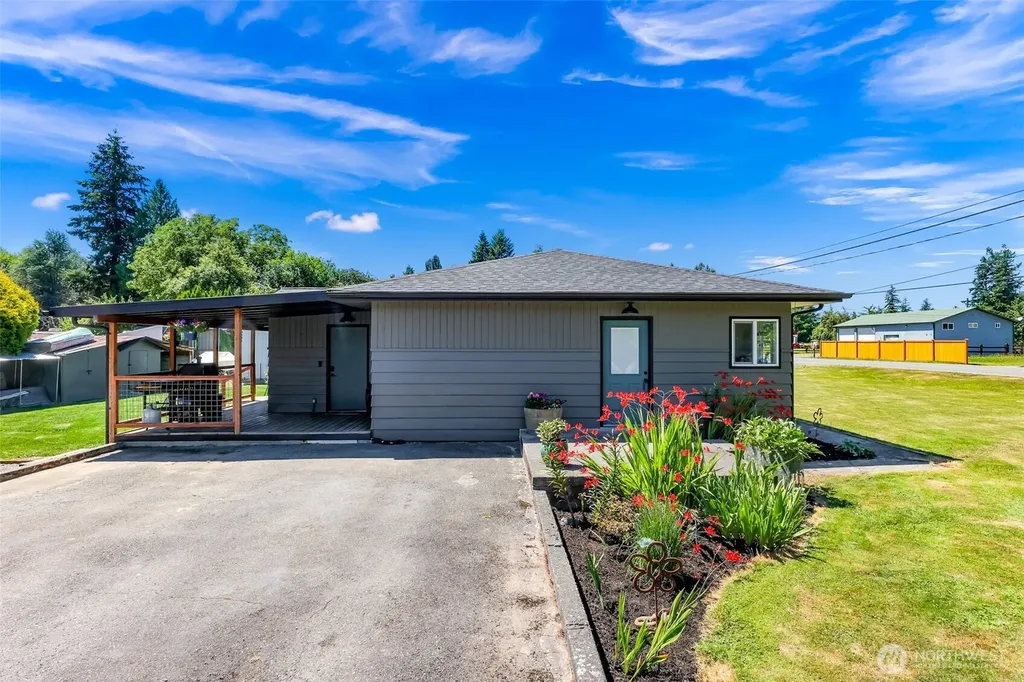 23802 Old Day Creek Road Sedro Woolley WA 98284