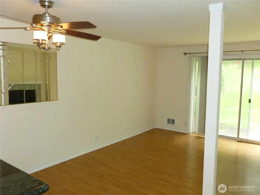 1526 192nd Street SE Bothell WA 98012
