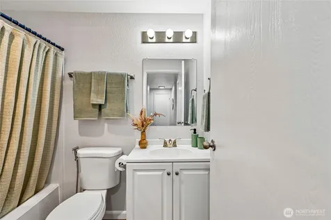 12727 NE 116th Lane Kirkland WA 98034