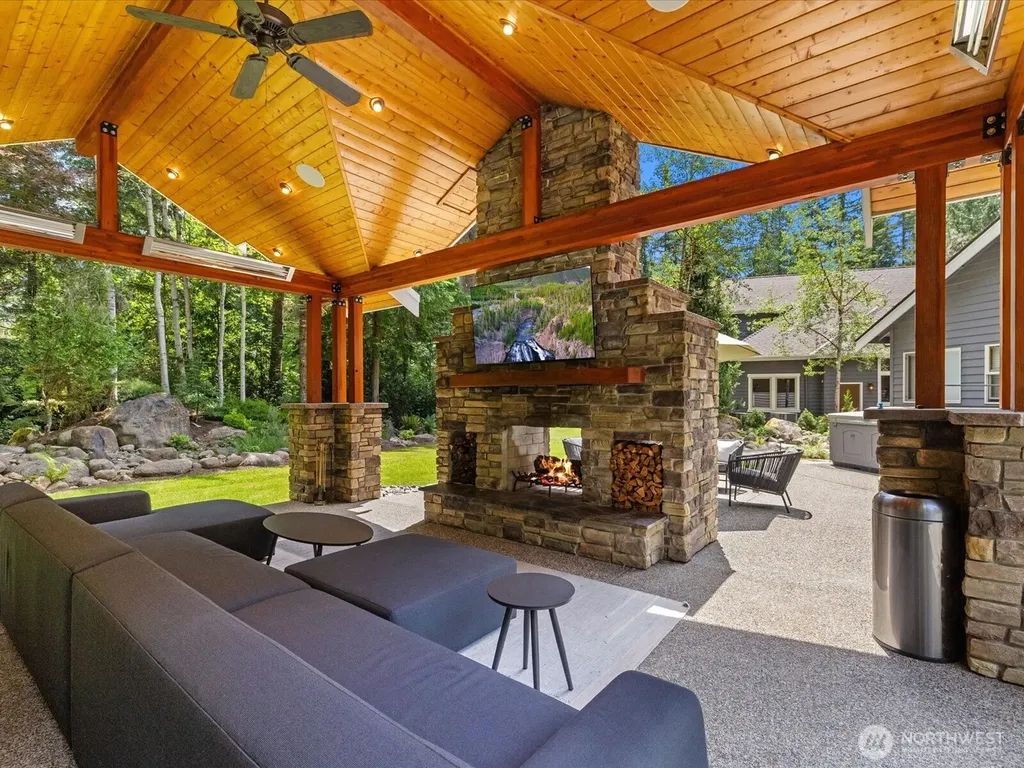 32406 NE Big Rock Road Duvall WA 98019