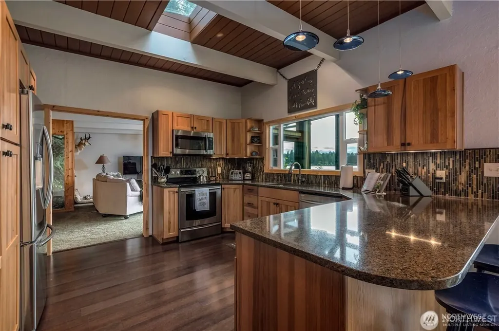 4284 Panther Lake Road W Bremerton WA 98312