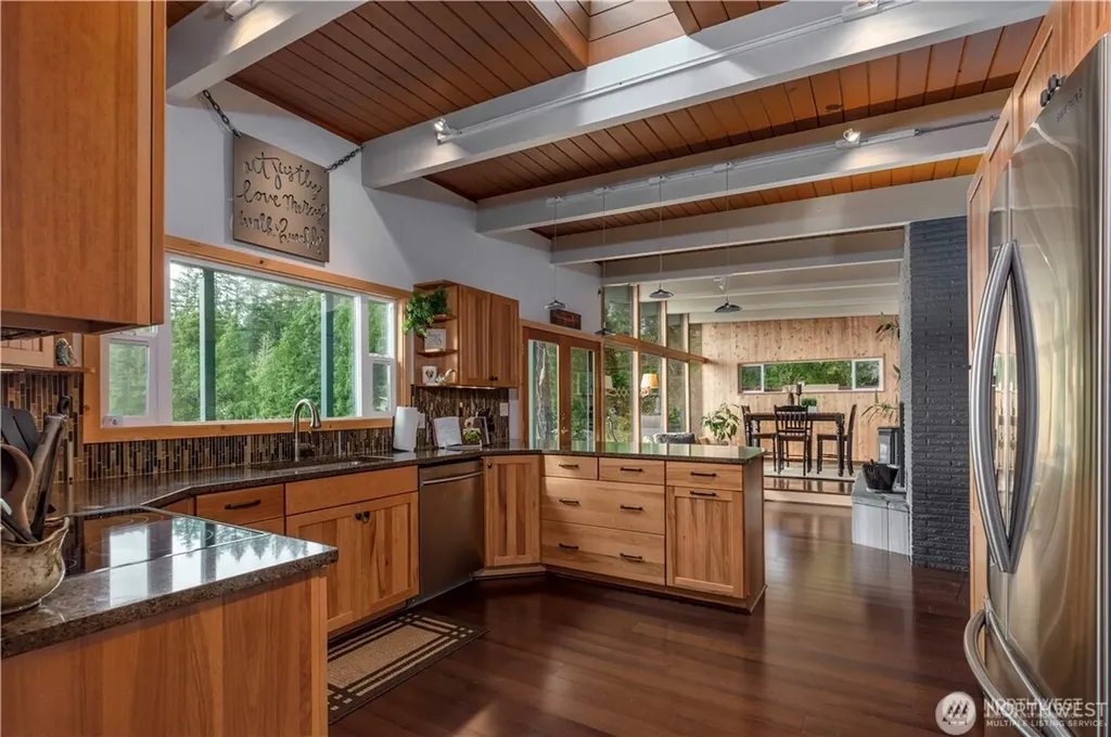 4284 Panther Lake Road W Bremerton WA 98312