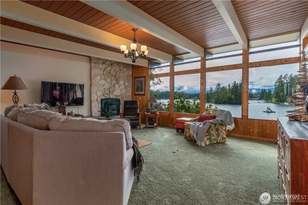 4284 Panther Lake Road W Bremerton WA 98312
