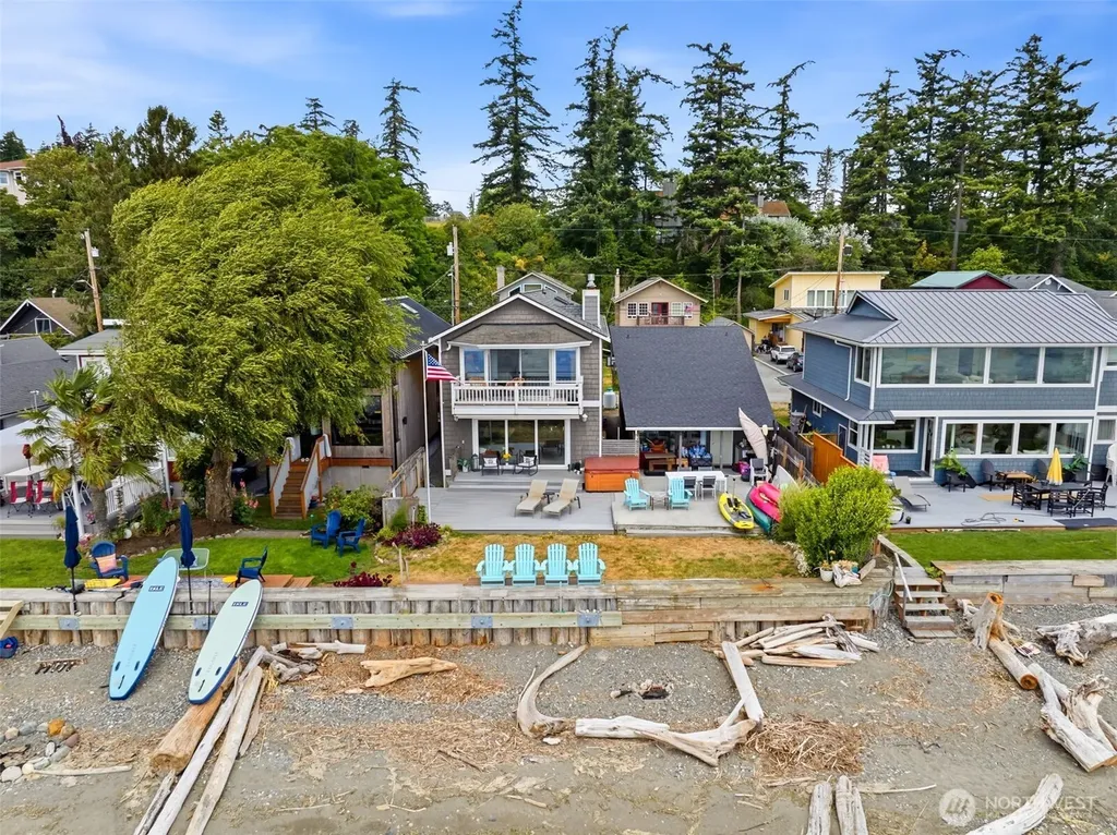 868 + 872 Juniper Pointe Lane Camano Island WA 98282