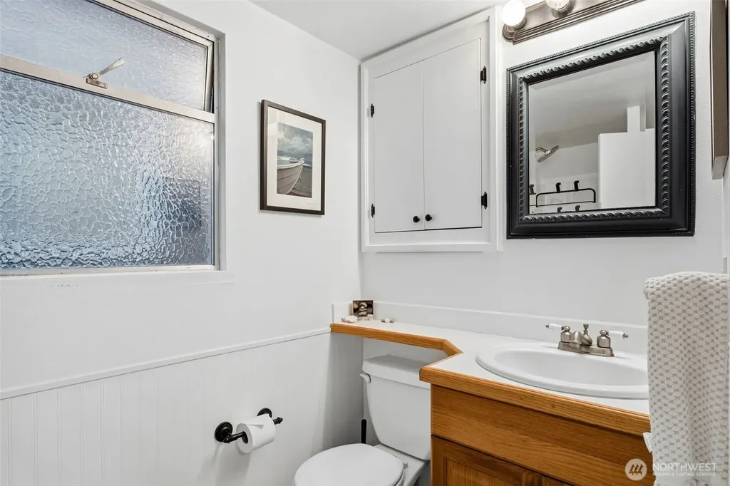868 + 872 Juniper Pointe Lane Camano Island WA 98282