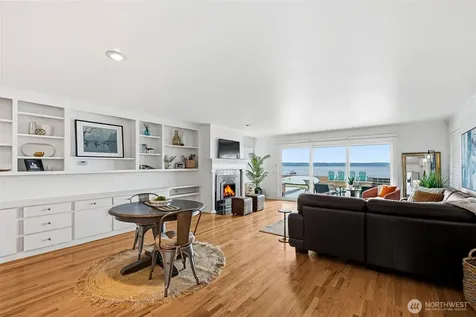 868 + 872 Juniper Pointe Lane Camano Island WA 98282