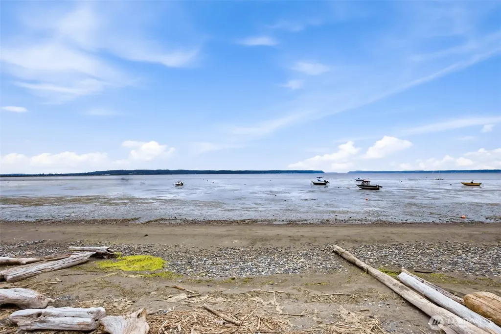 872 Juniper Pointe Lane Camano Island WA 98282