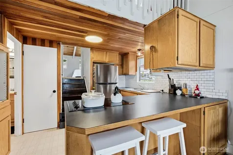 872 Juniper Pointe Lane Camano Island WA 98282