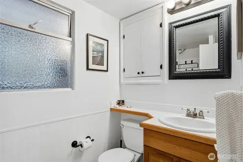 872 Juniper Pointe Lane Camano Island WA 98282