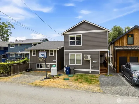 872 Juniper Pointe Lane Camano Island WA 98282