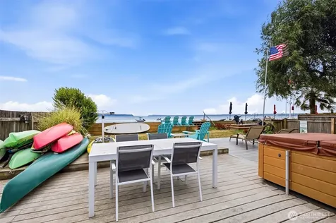 872 Juniper Pointe Lane Camano Island WA 98282
