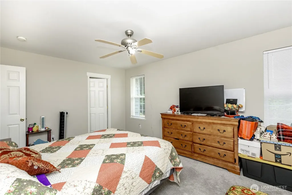 307 4th Avenue N Algona WA 98001