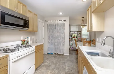 307 4th Avenue N Algona WA 98001