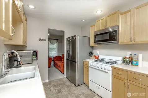 307 4th Avenue N Algona WA 98001