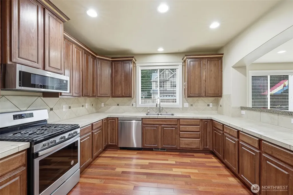 20516 94th Avenue E Graham WA 98338