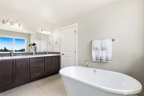 1013 105th Avenue Ct E Edgewood WA 98372