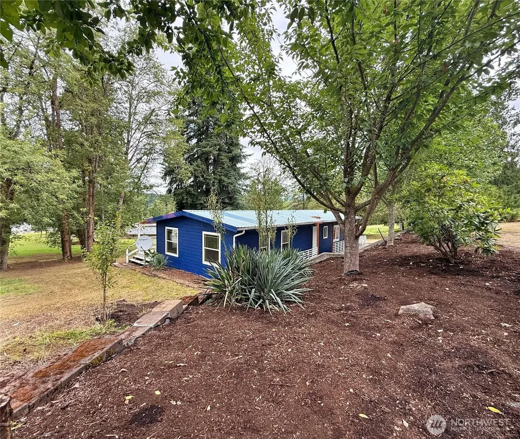 3459 Us Highway 12 Silver Creek WA 98564
