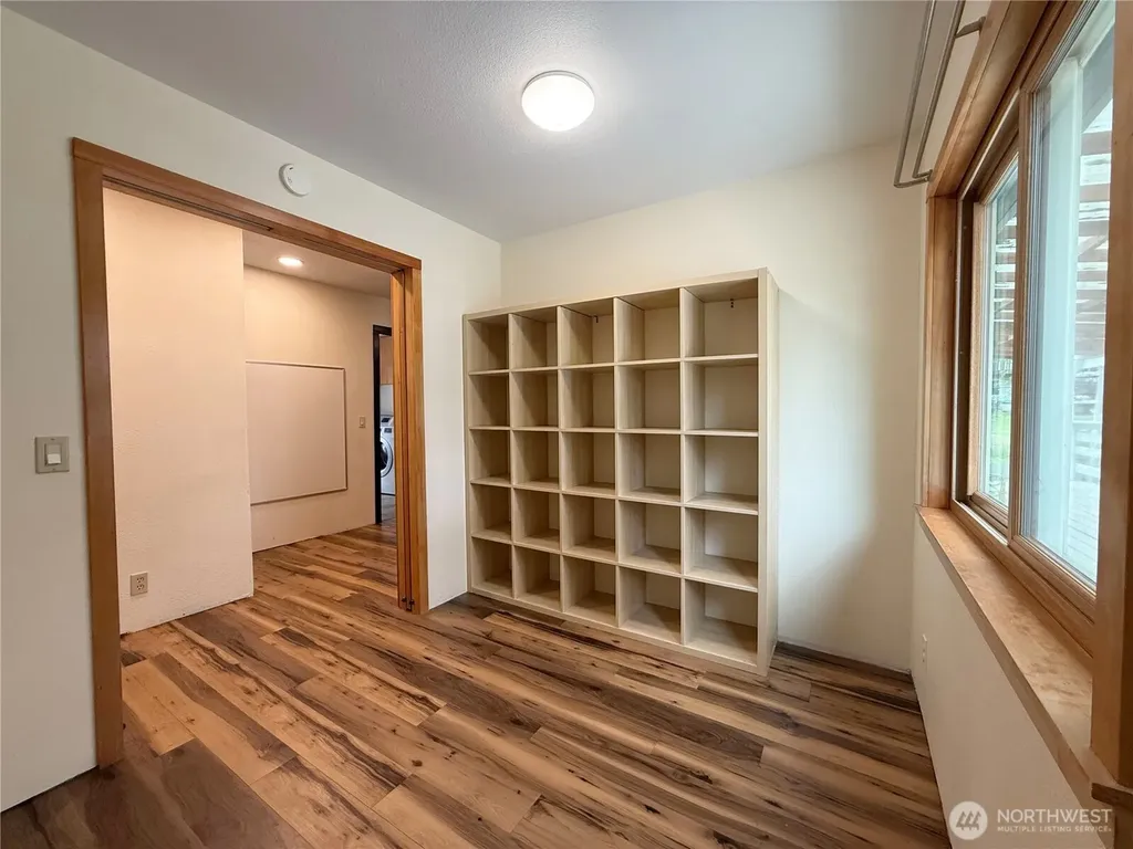 3459 Us Highway 12 Silver Creek WA 98564