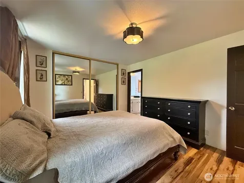 3459 Us Highway 12 Silver Creek WA 98564