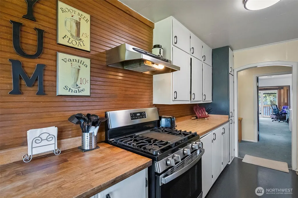 2423 Chestnut Street Everett WA 98201