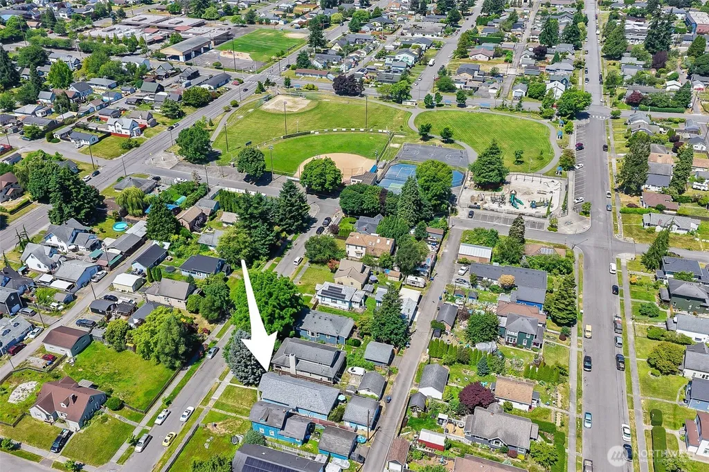 2423 Chestnut Street Everett WA 98201