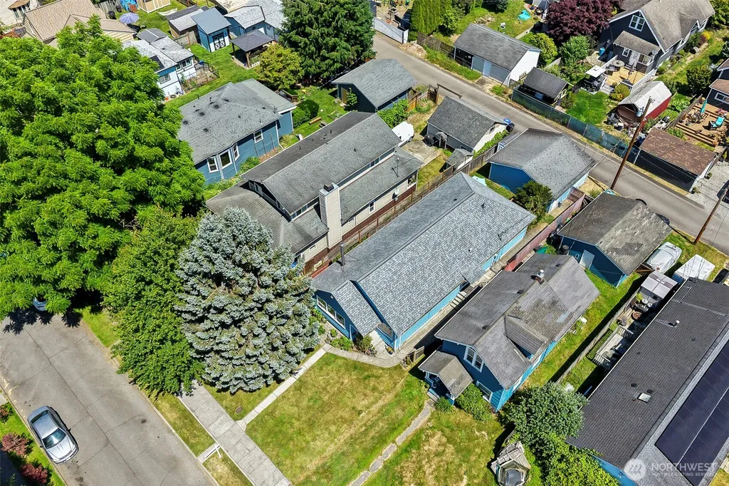 2423 Chestnut Street Everett WA 98201