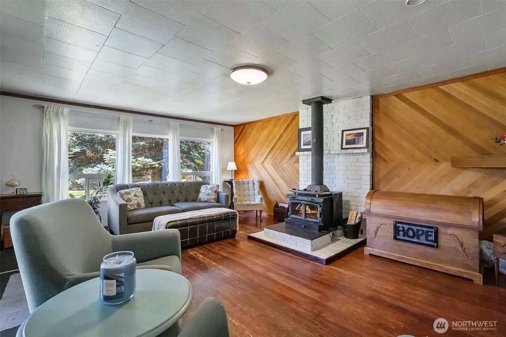 2423 Chestnut Street Everett WA 98201
