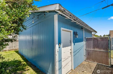 2423 Chestnut Street Everett WA 98201