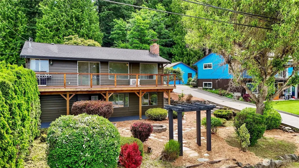 2536 Island View Lane Lummi Island WA 98262