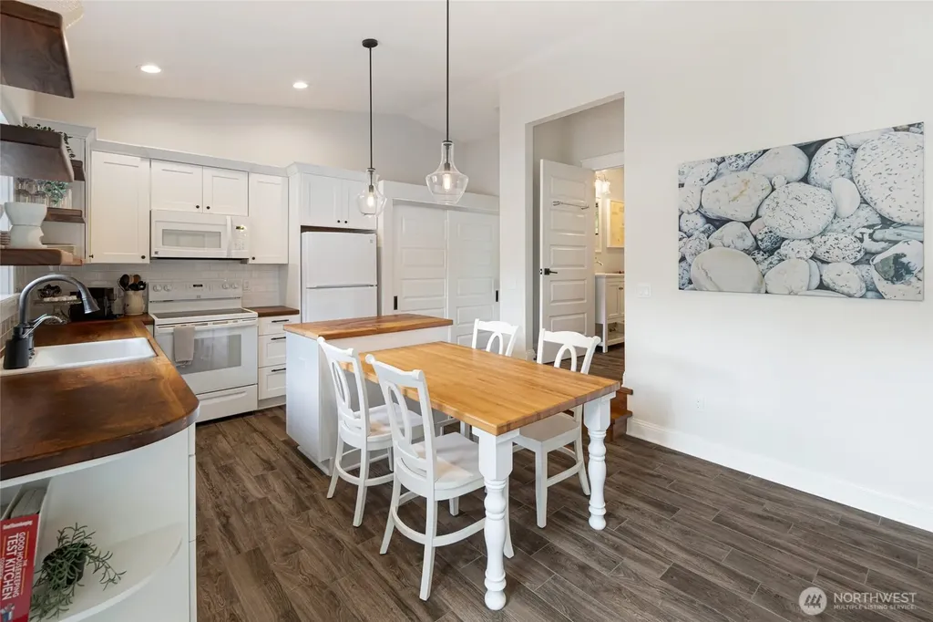 42 Kingfisher Lane Friday Harbor WA 98250