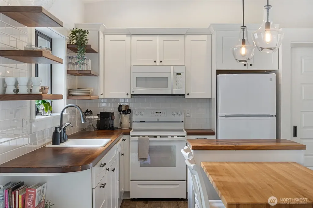 42 Kingfisher Lane Friday Harbor WA 98250