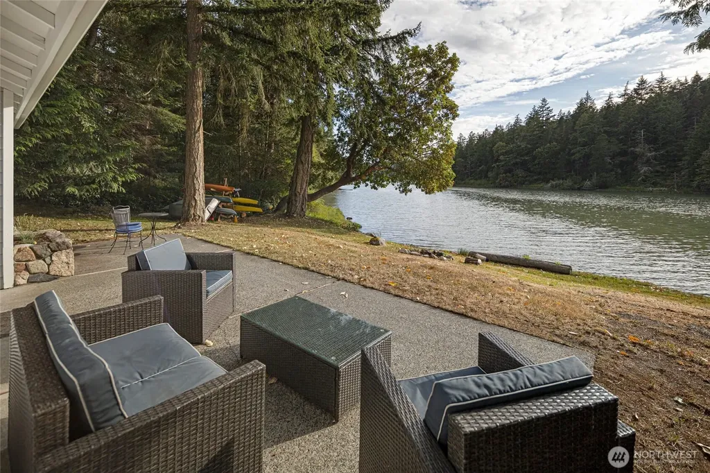 42 Kingfisher Lane Friday Harbor WA 98250