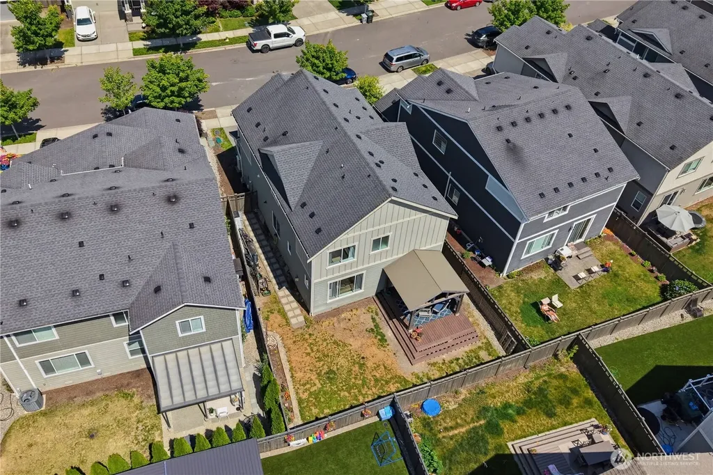 33161 Glacier Avenue SE Black Diamond WA 98010