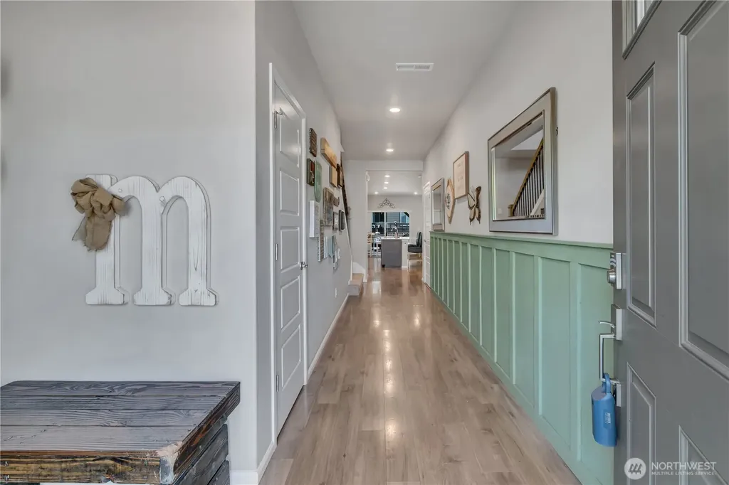 33161 Glacier Avenue SE Black Diamond WA 98010