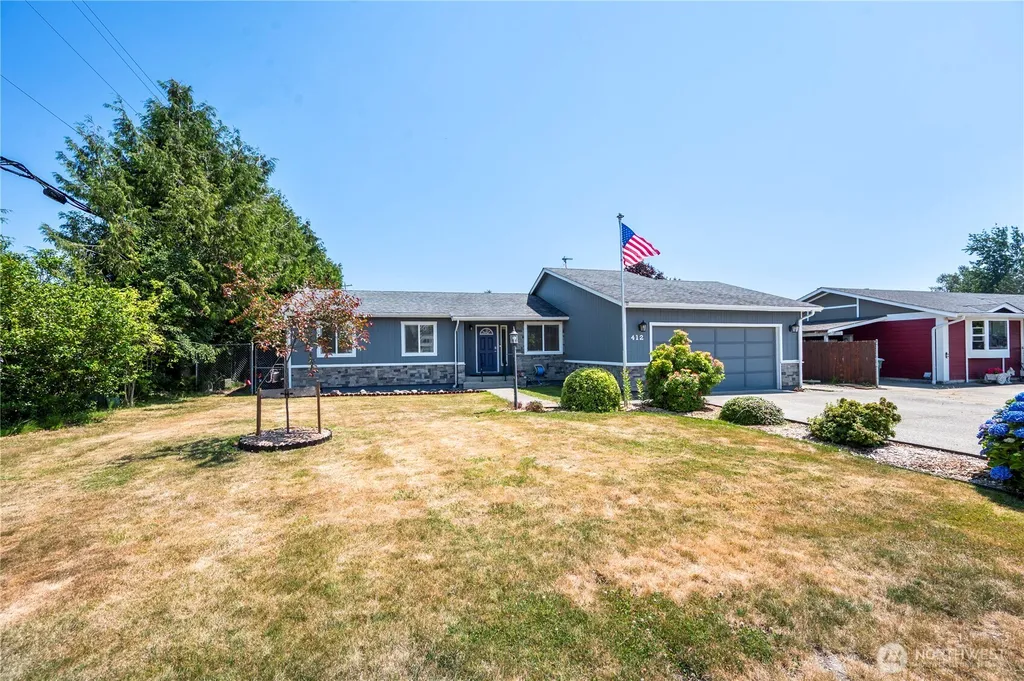 412 Eighth Street Blaine WA 98230