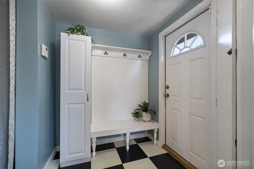3915 N 11th Street Tacoma WA 98406