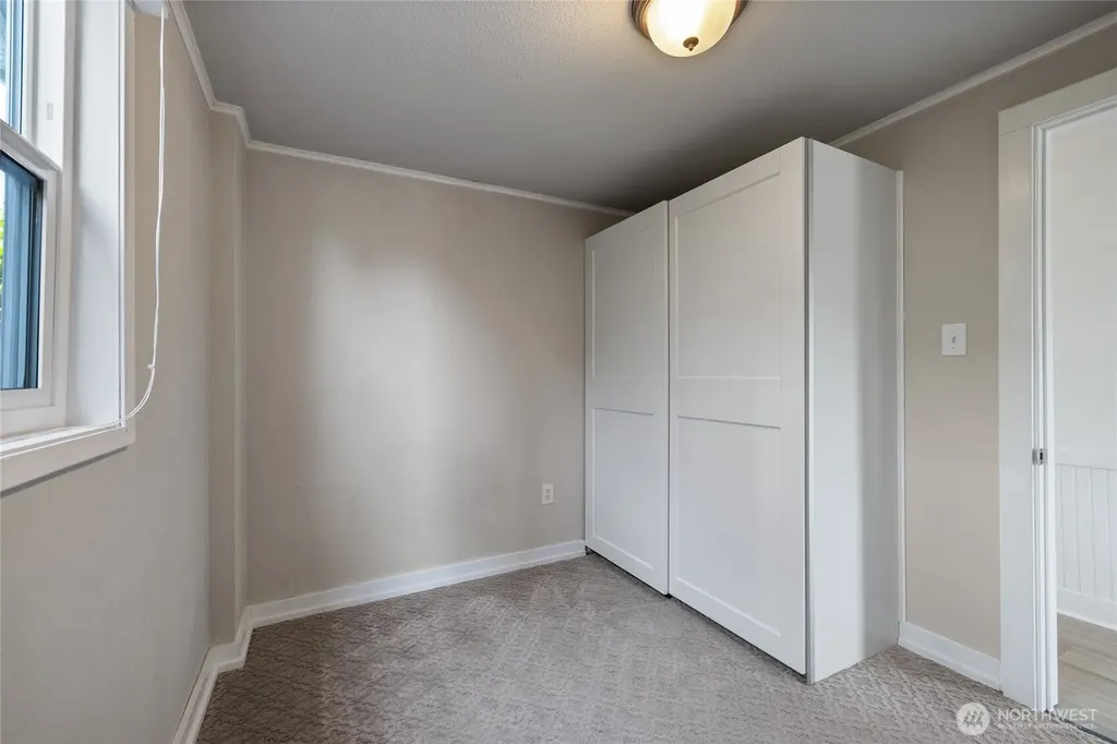 3915 N 11th Street Tacoma WA 98406