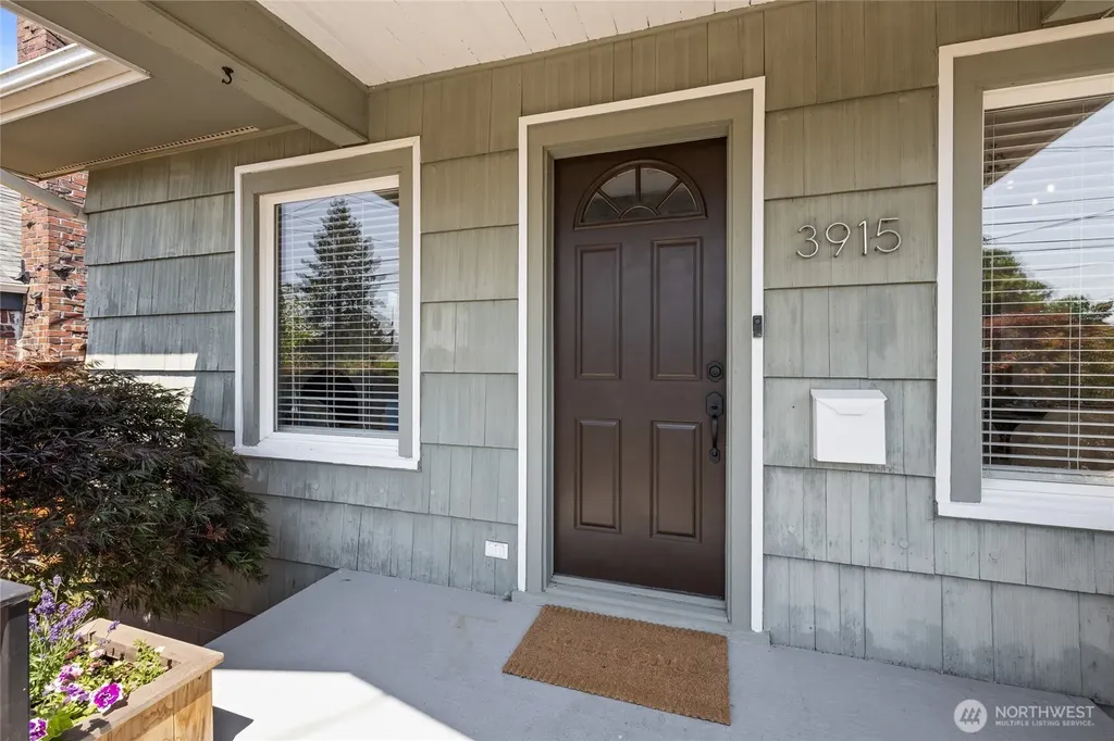 3915 N 11th Street Tacoma WA 98406