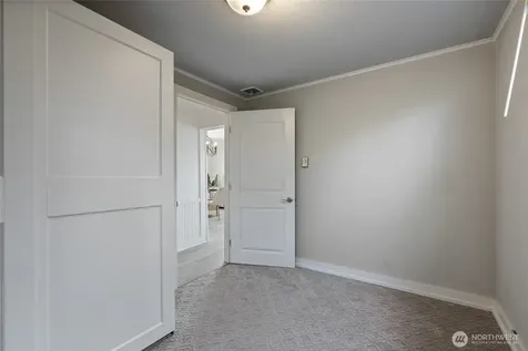 3915 N 11th Street Tacoma WA 98406